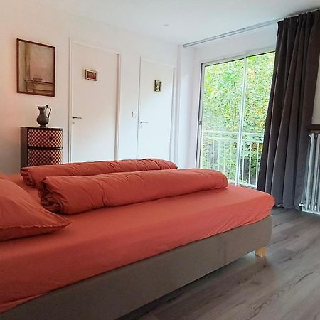 Le Grand Barrois Bed & Breakfast Crecy-la-Chapelle Екстериор снимка
