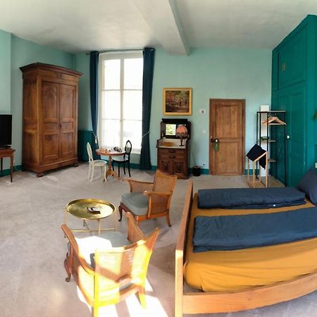 Le Grand Barrois Bed & Breakfast Crecy-la-Chapelle Екстериор снимка