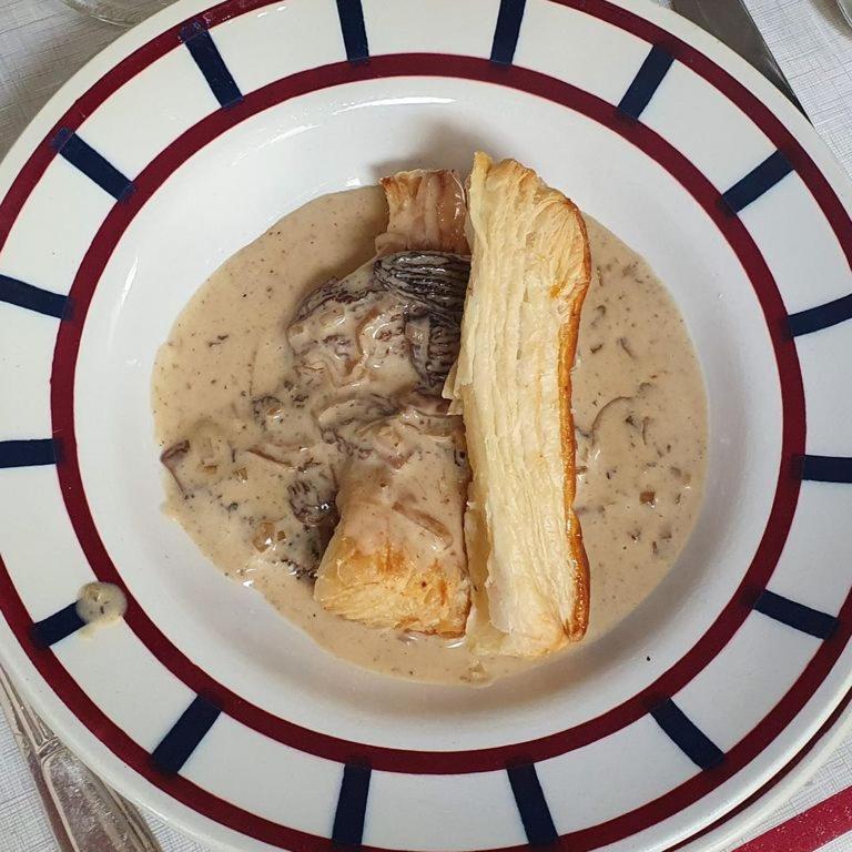 Le Grand Barrois Bed & Breakfast Crecy-la-Chapelle Екстериор снимка