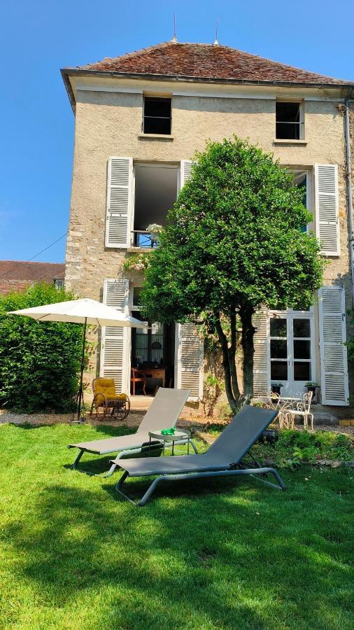 Le Grand Barrois Bed & Breakfast Crecy-la-Chapelle Екстериор снимка