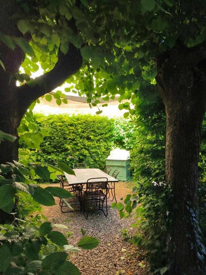 Le Grand Barrois Bed & Breakfast Crecy-la-Chapelle Екстериор снимка