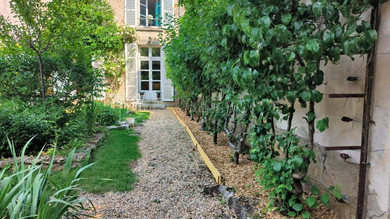 Le Grand Barrois Bed & Breakfast Crecy-la-Chapelle Екстериор снимка